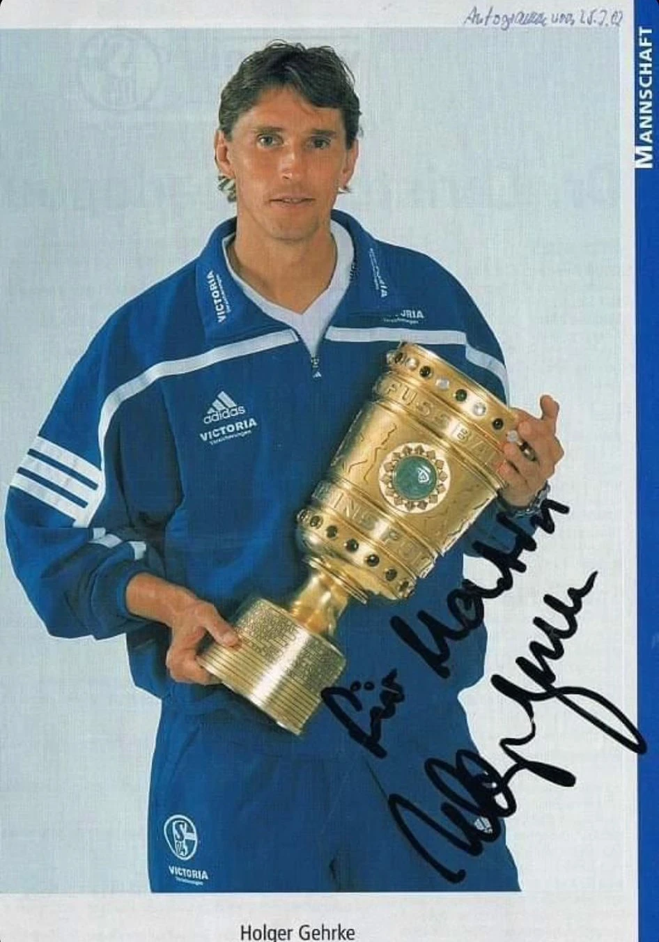 Holger mit dem DFB-Pokal