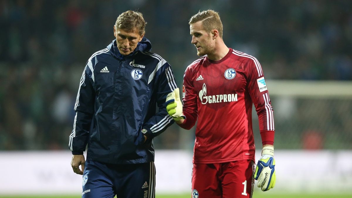 Holger mit Schalke-Torhüter Ralf Fährmann